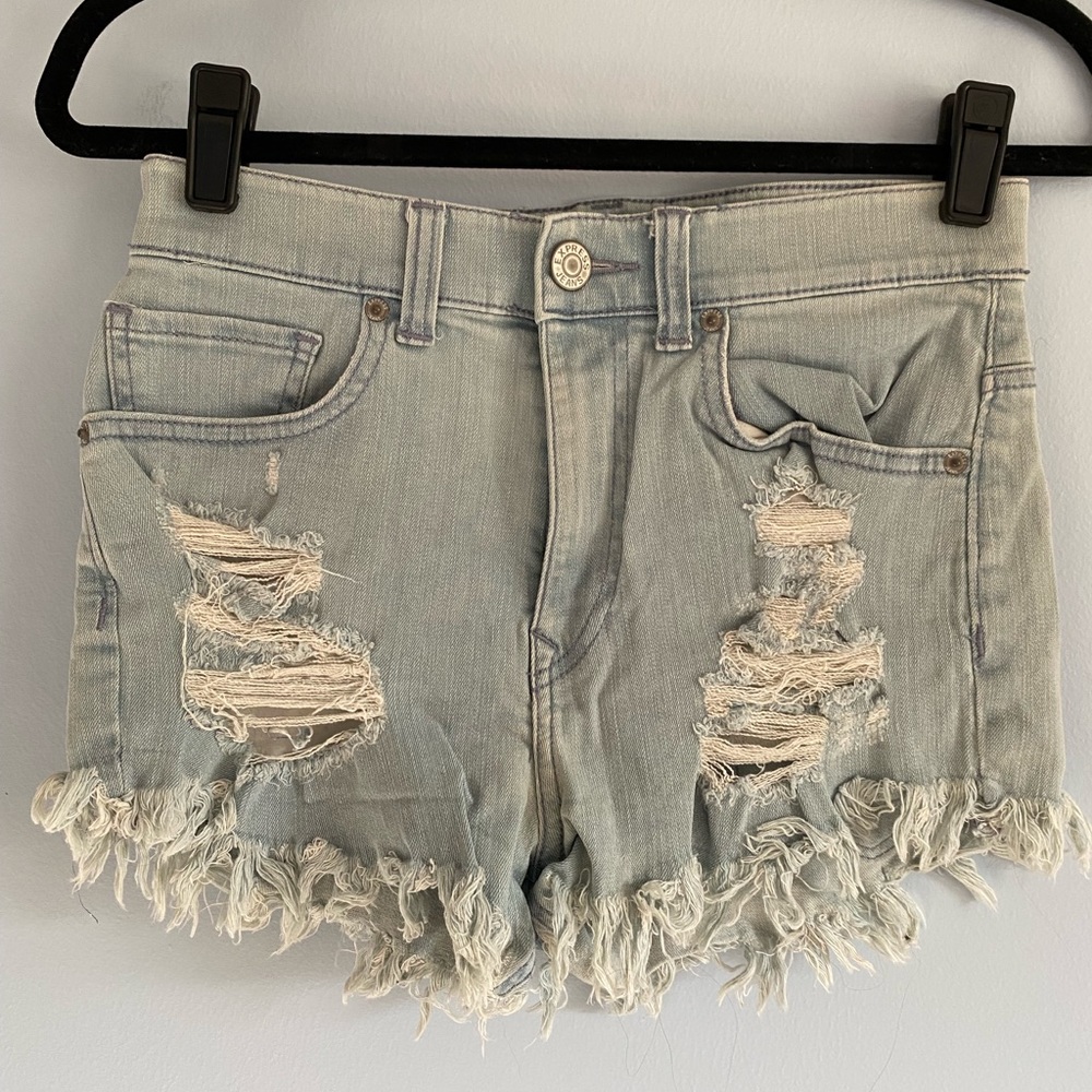 Light Blue Wash Distressed Denim Shorts - Express